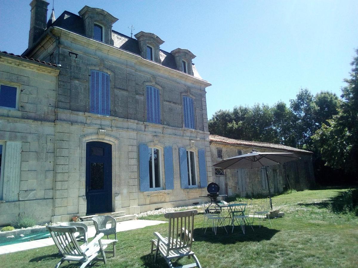 Domaine Du Grand Ormeau Bed and Breakfast Semillac Esterno foto